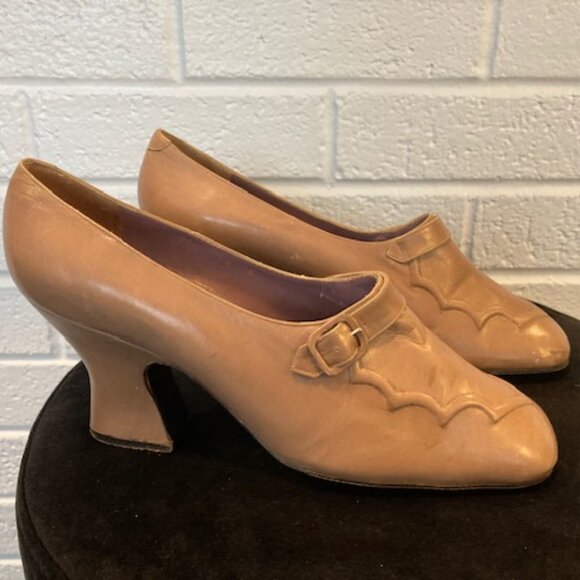 Vintage Davids Handmade Leather Heels made in Greece – ARCHIVAL PIECE - Picture 3 of 12